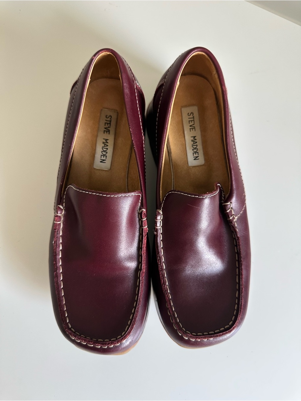 Vintage Y2K Steve Madden Burgundy Leather Loafers with Contrast Stitching 7.5 - Picture 3 of 16